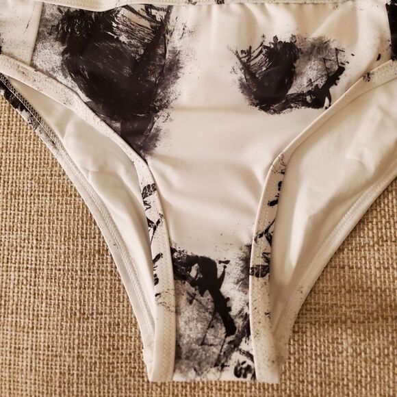 Tavik Jayden Full Coverage Bikini Bottom sz Med - Picture 5 of 13